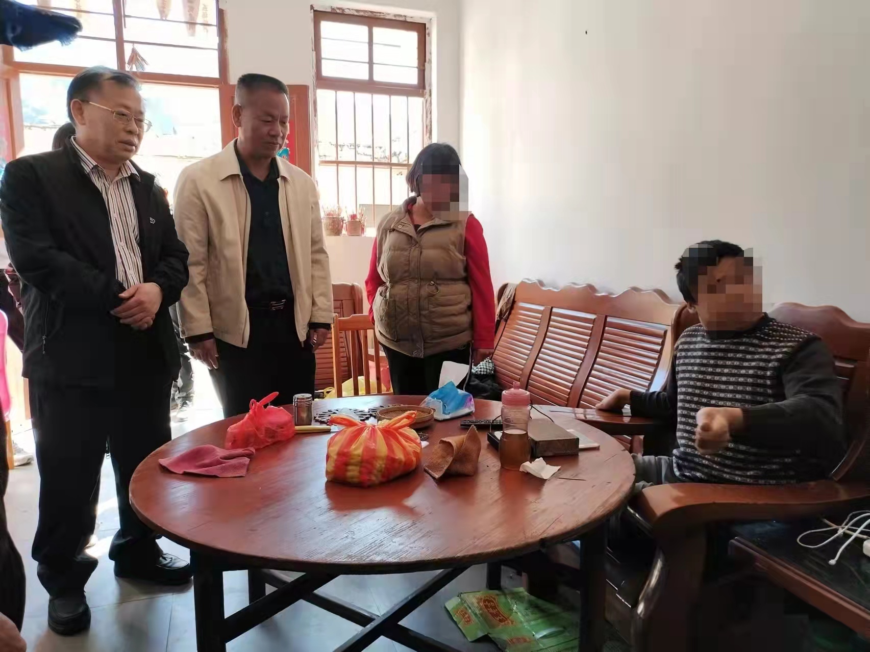 省残联调研图片2.jpg