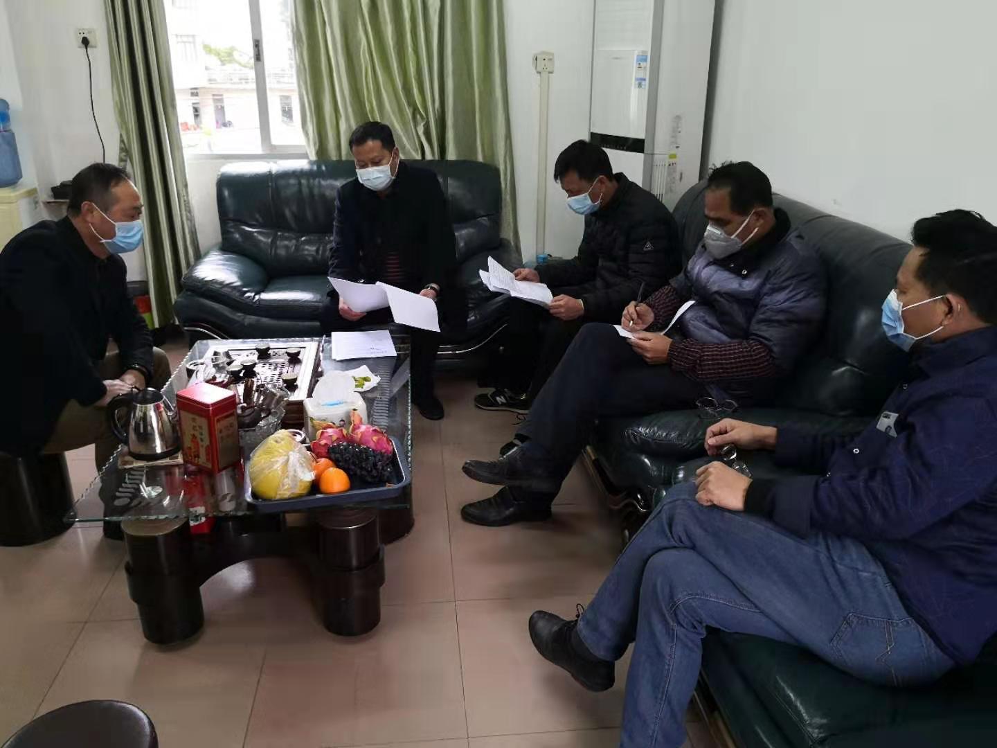 2-2云浮市生态环境局郁南分局局长一行到县城污水处理厂检查污水处理设施运行情况.jpg