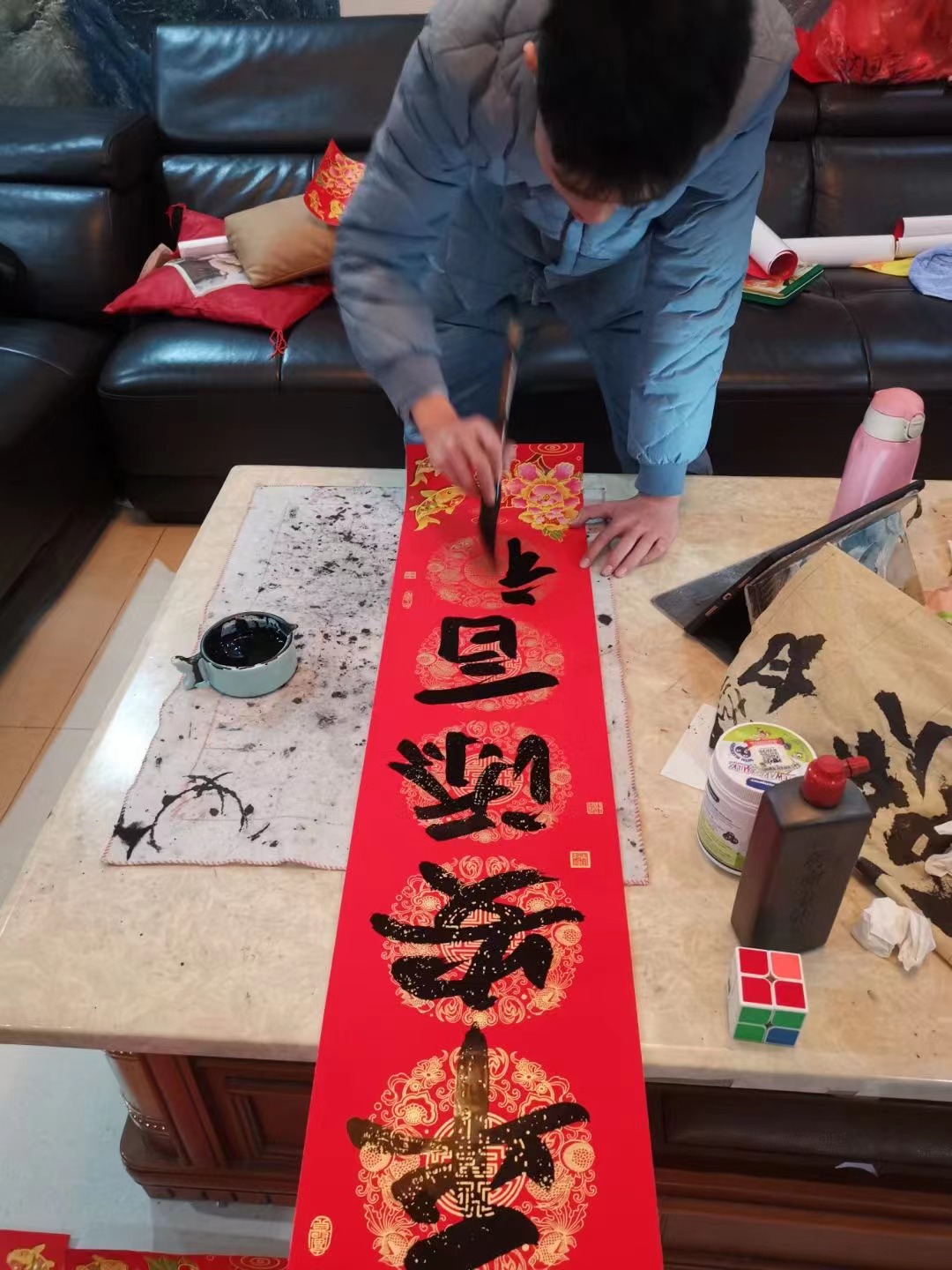 写对联.jpg