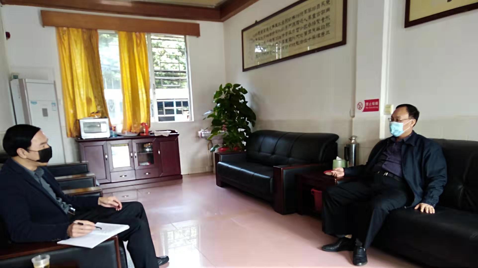 副县长谭树才到县职业技术学校检查新型冠状病毒感染肺炎疫情防控工作20200212 (1).jpg