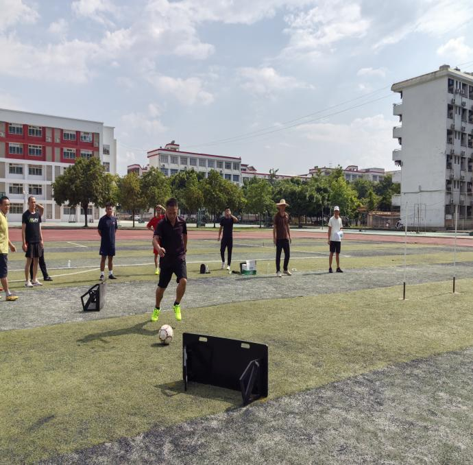 县教育局成功举办“青春云浮 三十而励”2024年校园足球教练员技能大赛2.png