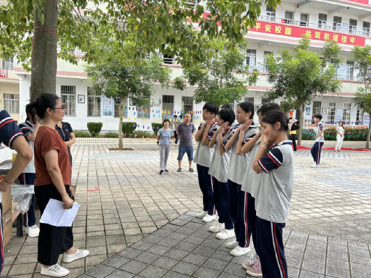 郁南县桂圩镇初级中学开展学生心理赋能活动2.png