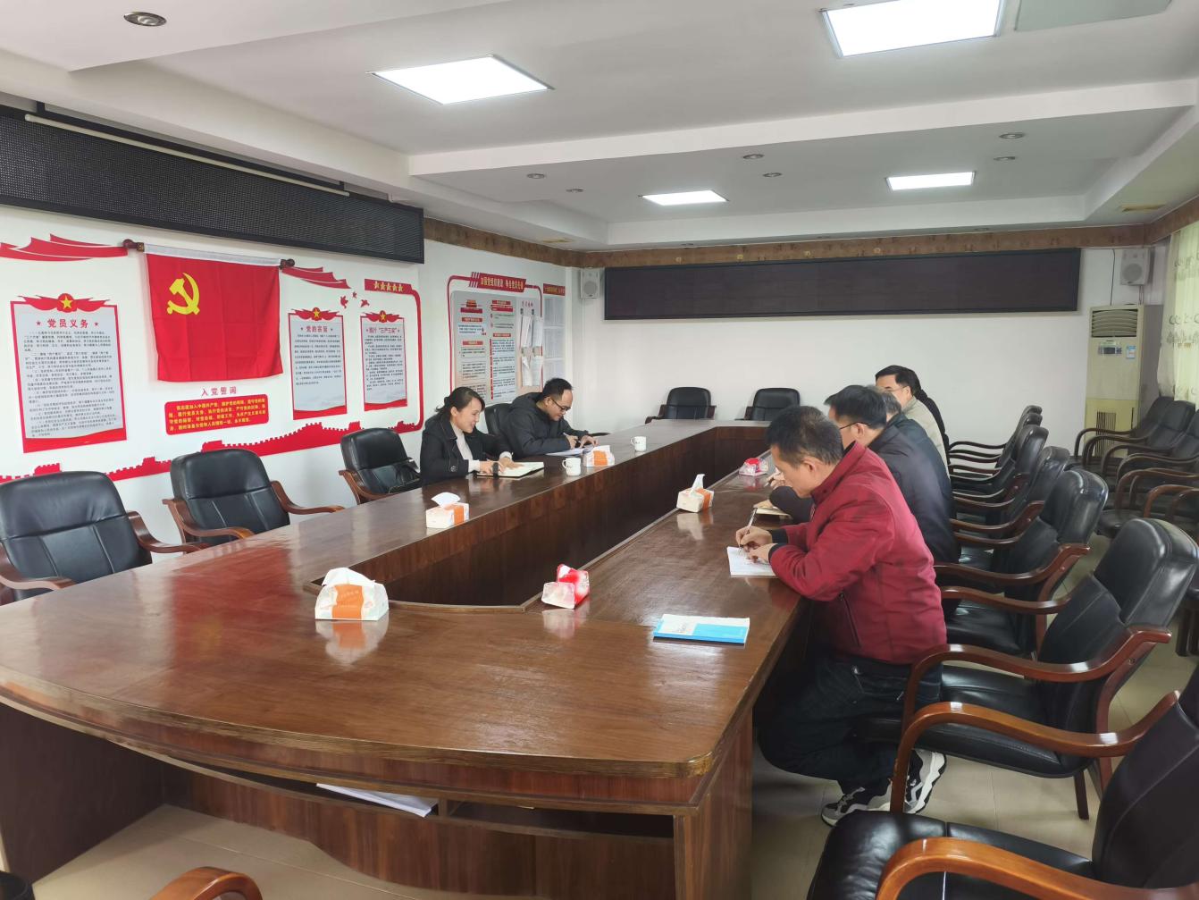 郁南县副县长梁严方到县供销社调研并开展安全生产检查.docx_1
