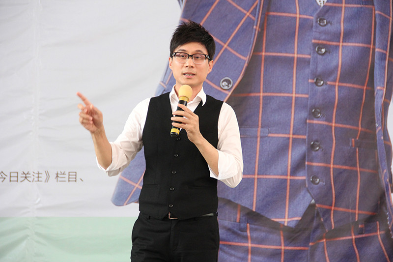 任永全到西江中学作励志演讲