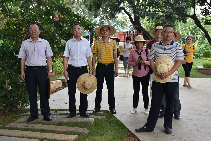清远市连山县政协考察团到桂圩镇考察田园综合
