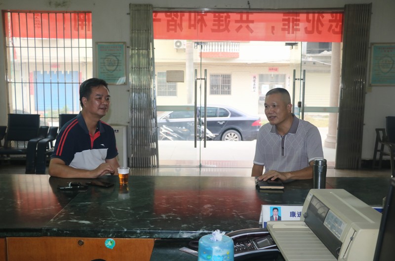 伟强局长带队到各市场监管所调研指导重点工作