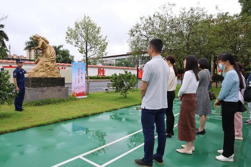 新闻草稿-【培育和践行社会主义核心价值观】郁南县开展爱岗敬业担使命   致敬最美“火焰蓝”——消防科普体验活动.wps_3